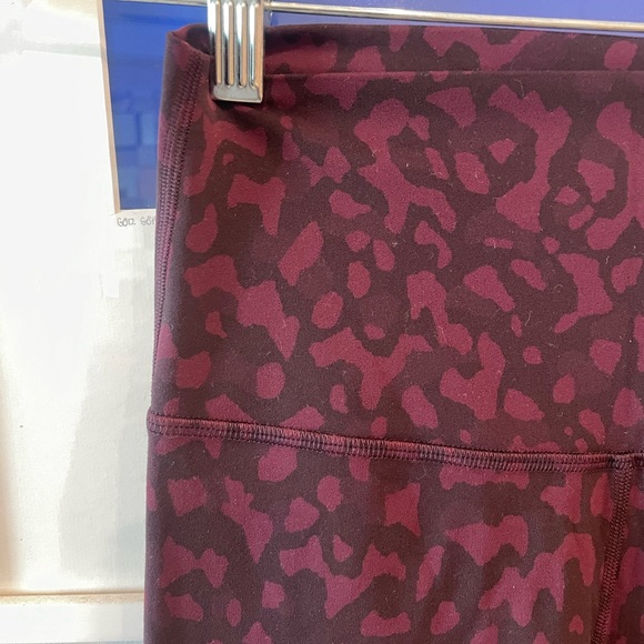 Lululemon Leopard Print Cropped Leggings - High Wasted - Picture 2 of 5